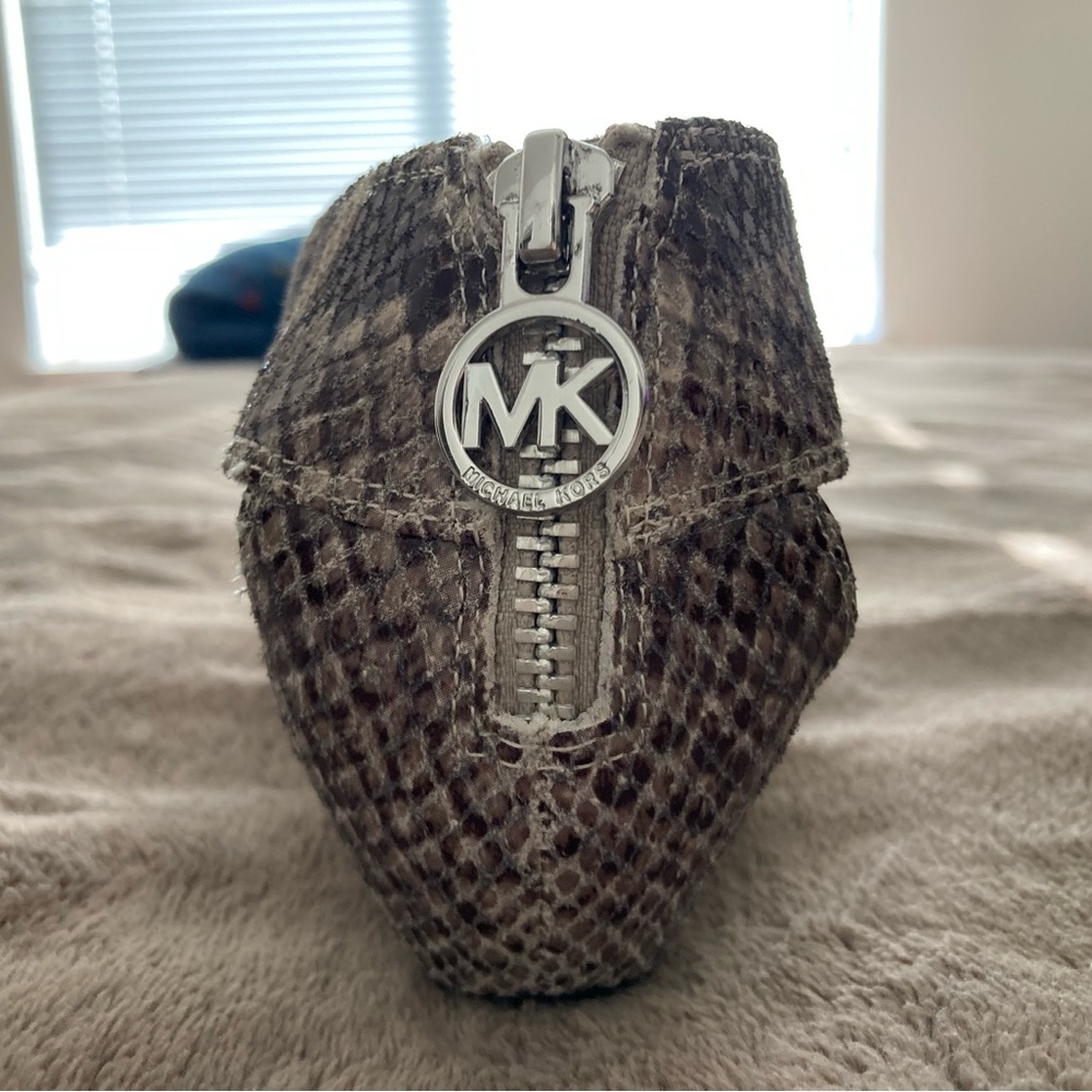 Michael Kors Snakeskin Leather Short Wedge sandals, Size 7.5. Like new. - Picture 9 of 12
